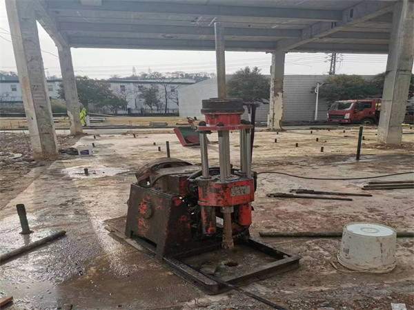 西乡塘袖阀管小导管注浆加固施工工艺